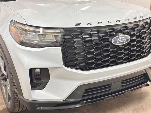New 2026 Ford Explorer ST-Line AWD/4WD image 12