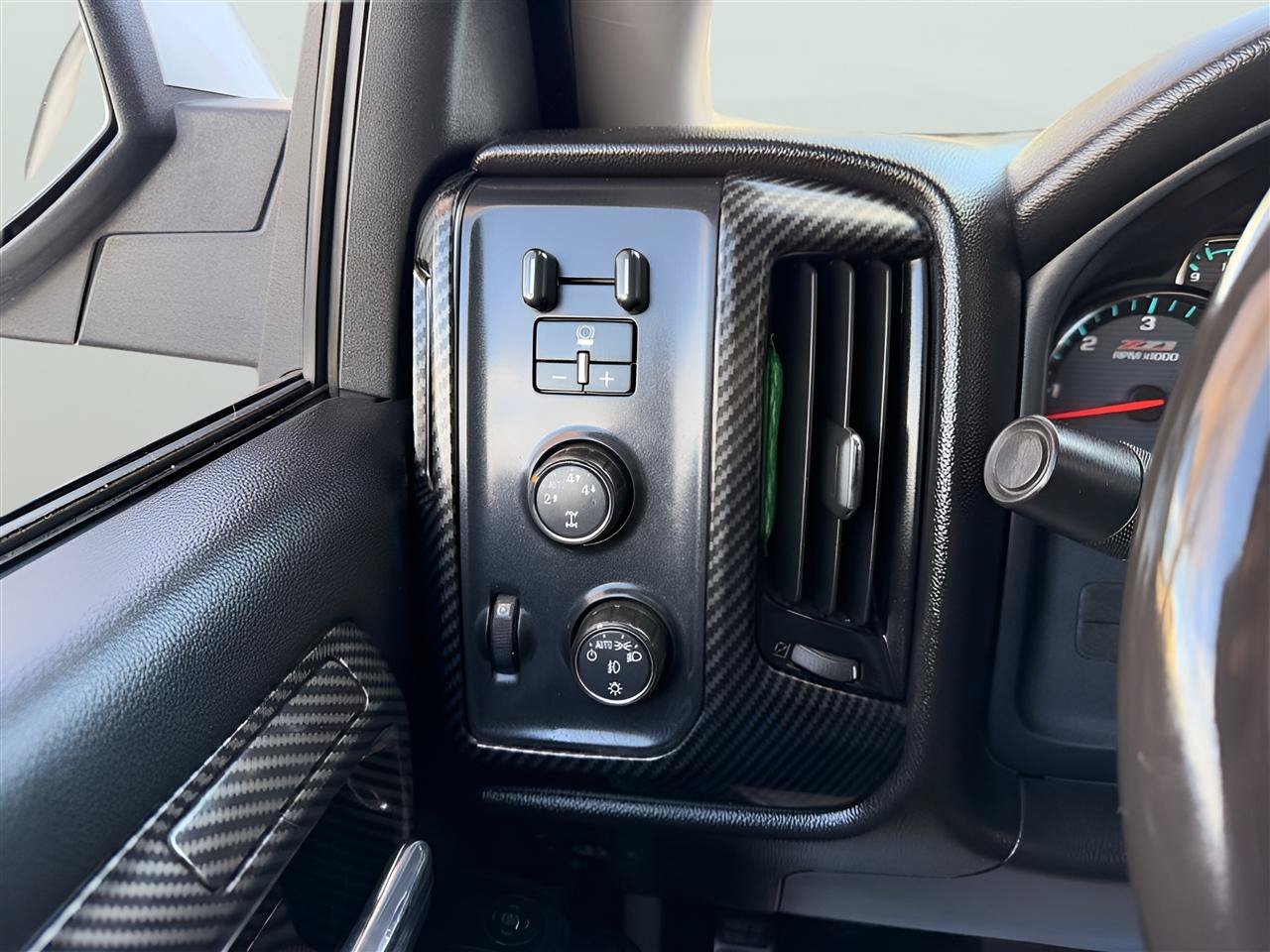 Used 2016 Chevrolet Silverado 1500 LT w/ All Star Edition AWD/4WD image 21