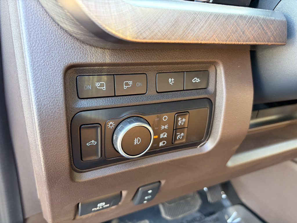Used 2024 Ford F350 King Ranch AWD/4WD image 12