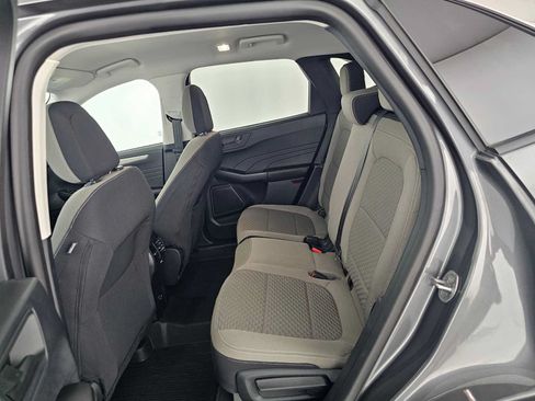 Used 2022 Ford Escape SE AWD/4WD image 16