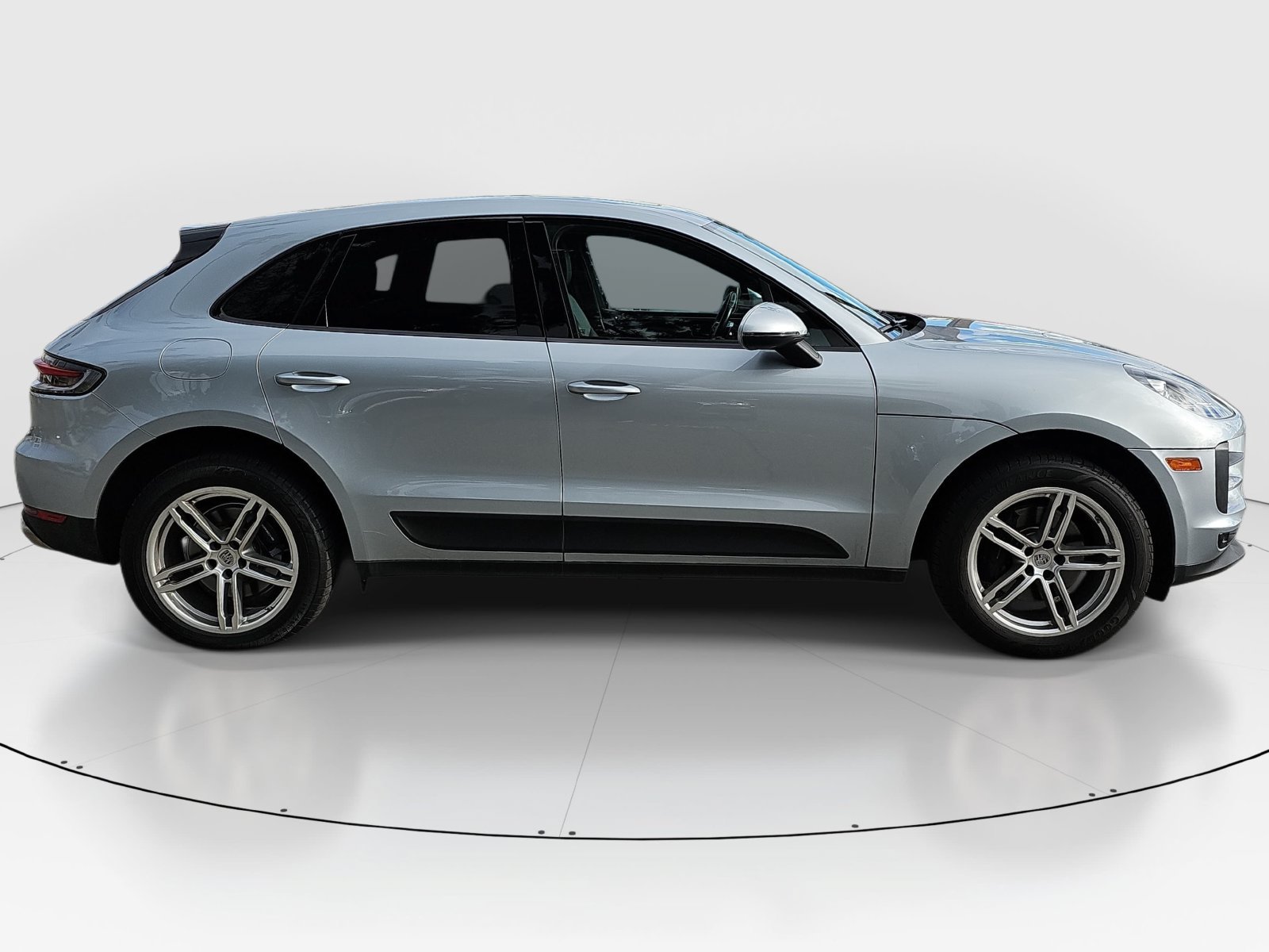Used 2020 Porsche Macan AWD/4WD image 4