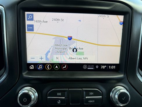 Used 2021 GMC Sierra 1500 AT4 w/ Technology Package AWD/4WD image 18