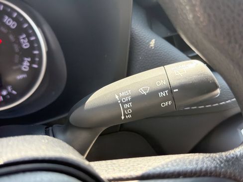 Used 2021 Toyota RAV4 LE FWD image 26