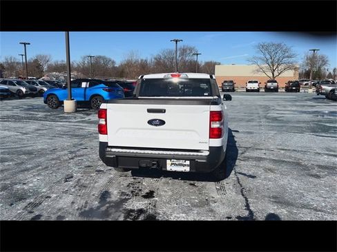 Used 2024 Ford Maverick Lariat image 7