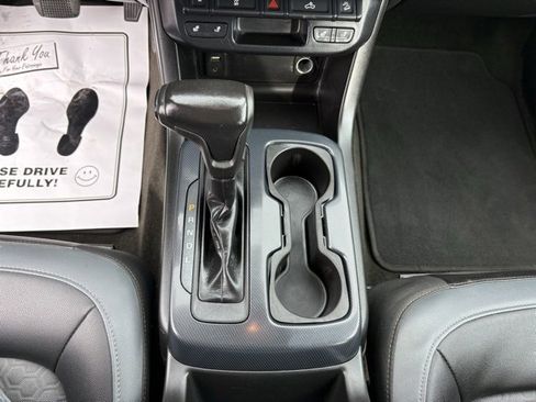 Used 2017 Chevrolet Colorado Z71 image 31