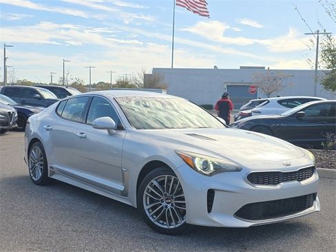 Used 2018 Kia Stinger Base image 31