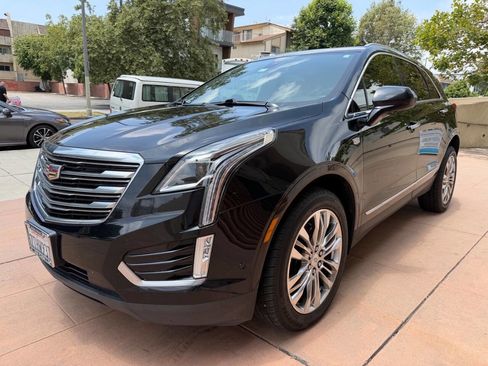 Used 2017 Cadillac XT5 Premium Luxury w/ Driver Assist Package FWD image 3