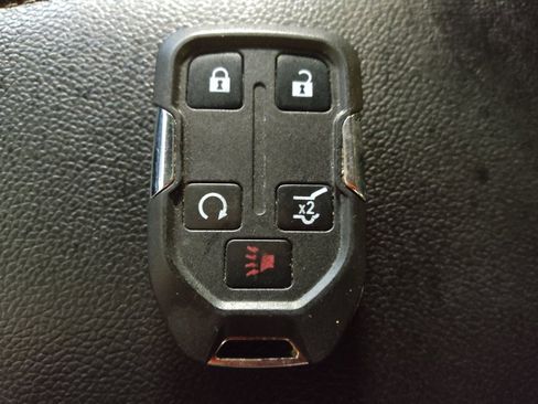 Used 2020 GMC Acadia SLT FWD image 32