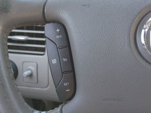 Used 2006 Buick Lucerne CXL w/ Luxury Package image 23