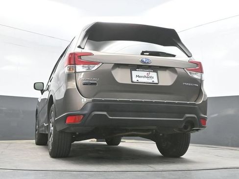 Used 2020 Subaru Forester Premium AWD/4WD image 40