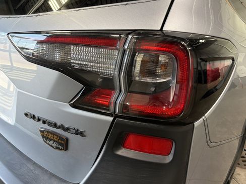 Used 2025 Subaru Outback Wilderness AWD/4WD image 17