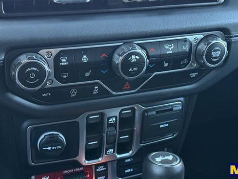 Used 2025 Jeep Wrangler Rubicon image 23