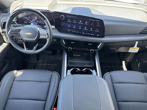 New 2026 Chevrolet Tahoe Premier AWD/4WD image 9