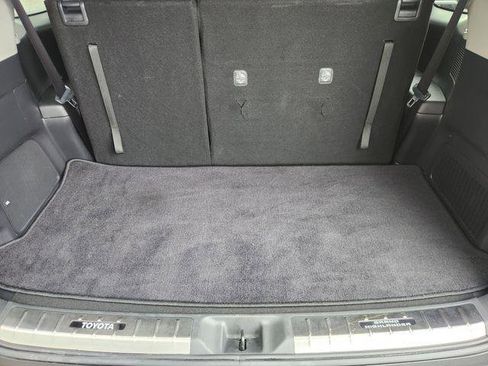 Certified 2025 Toyota Grand Highlander FWD image 28