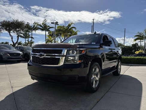 Used 2018 Chevrolet Tahoe LS w/ All-Season Package image 32