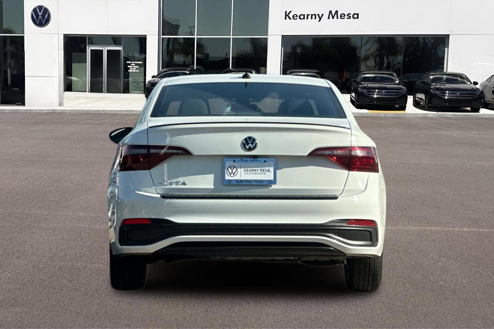 Used 2023 Volkswagen Jetta Sport FWD image 5