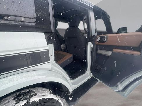 Used 2022 Ford Bronco Outer Banks image 23