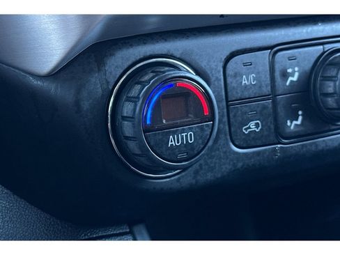 Used 2017 GMC Acadia SLT FWD image 30