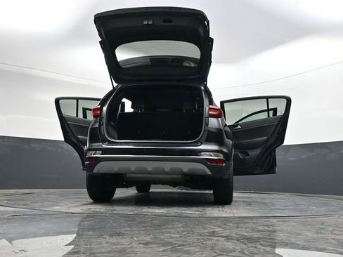 Used 2020 Kia Sportage S w/ S Sunroof Package image 39