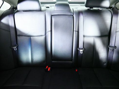 Used 2014 Nissan Altima 2.5 SL w/ Moonroof Package FWD image 13