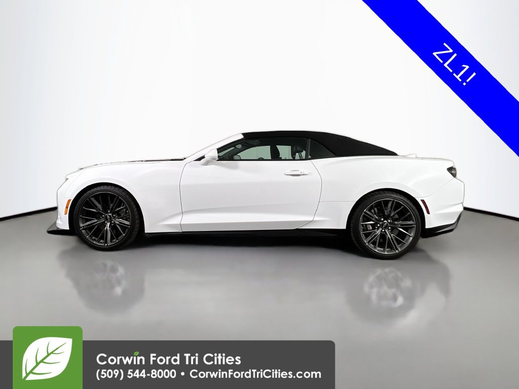 Used 2022 Chevrolet Camaro ZL1 RWD image 6
