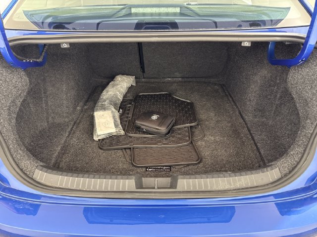 Used 2022 Volkswagen Jetta SE FWD image 38
