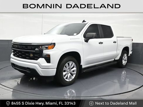 Used 2024 Chevrolet Silverado 1500 Custom image 1