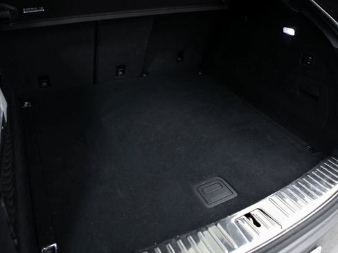 Certified 2022 Porsche Cayenne Turbo image 30