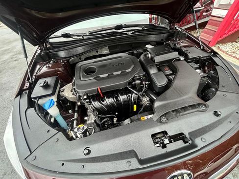 Used 2020 Kia Optima LX image 35