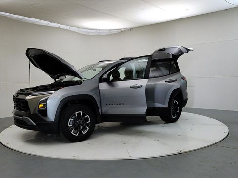 Used 2026 Chevrolet Equinox ACTIV FWD image 10