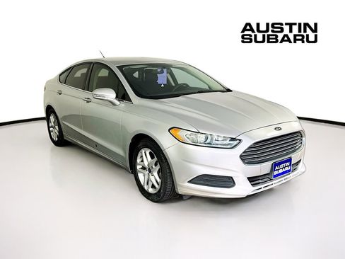 Used 2014 Ford Fusion SE image 1