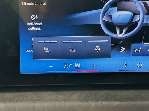 Used 2026 BMW X7 xDrive40i AWD/4WD image 28