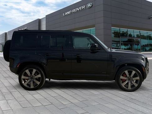 Certified 2026 Land Rover Defender 110 X AWD/4WD image 6
