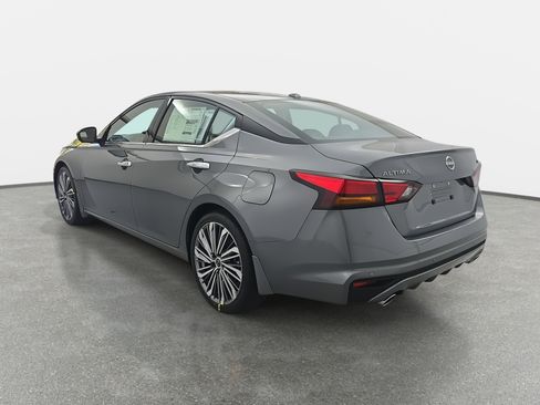 New 2025 Nissan Altima 2.5 SL image 7