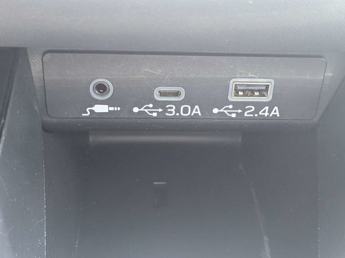 Used 2025 Subaru Outback Onyx Edition AWD/4WD image 24