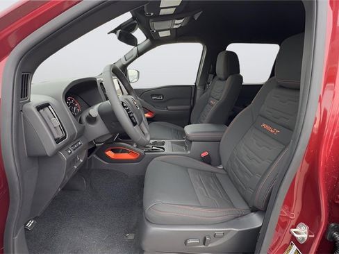 Used 2025 Nissan Frontier Pro-X w/ Pro Convenience Package image 15