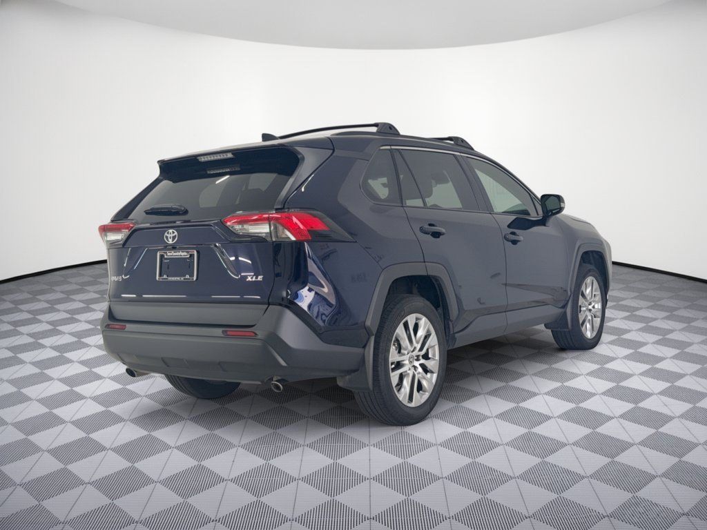 Used 2024 Toyota RAV4 XLE Premium FWD image 9