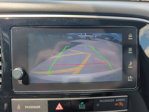 Used 2019 Mitsubishi Outlander SEL AWD/4WD image 14