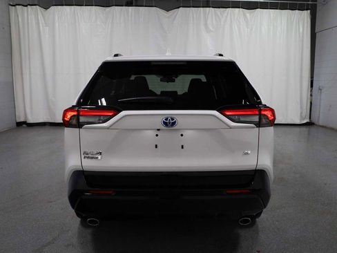 Used 2024 Toyota RAV4 SE image 7