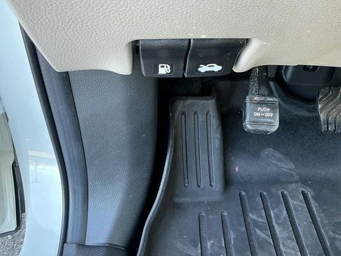 Certified 2022 Nissan Rogue Sport SV image 11