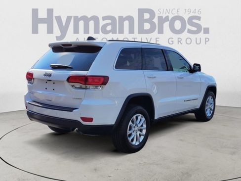 Used 2022 Jeep Grand Cherokee Laredo E AWD/4WD image 3