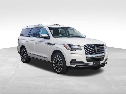 Used 2022 Lincoln Navigator Black Label image 7