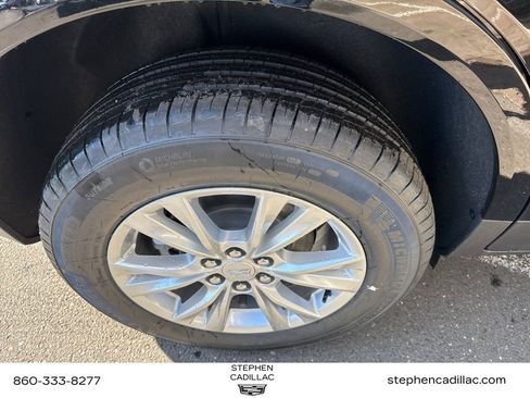 New 2026 Cadillac XT5 Luxury image 9