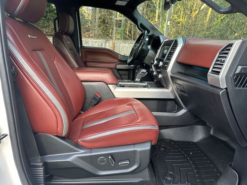 Used 2019 Ford F150 Platinum w/ Equipment Group 701A Luxury image 11