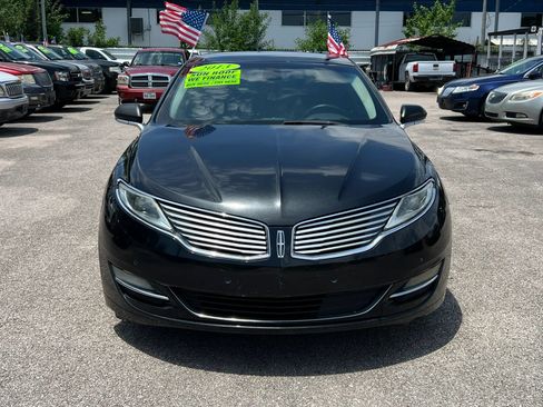 Used 2013 Lincoln MKZ AWD image 3