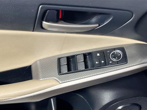 Used 2018 Lexus IS 300 F Sport w/ F Sport Package RWD image 17