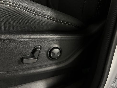 Used 2025 RAM 1500 Big Horn image 27