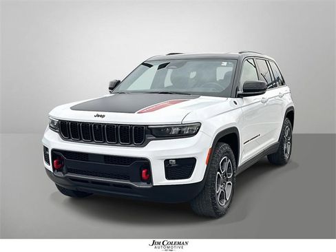Used 2022 Jeep Grand Cherokee Trailhawk image 1