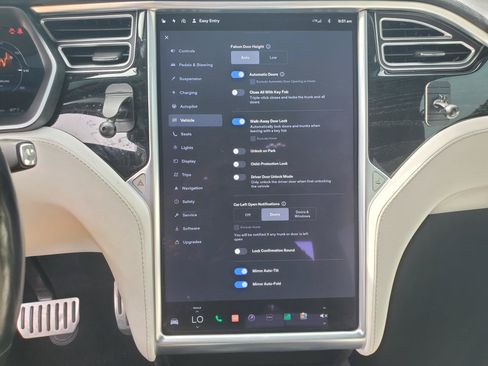 Used 2016 Tesla Model X Performance AWD/4WD image 40