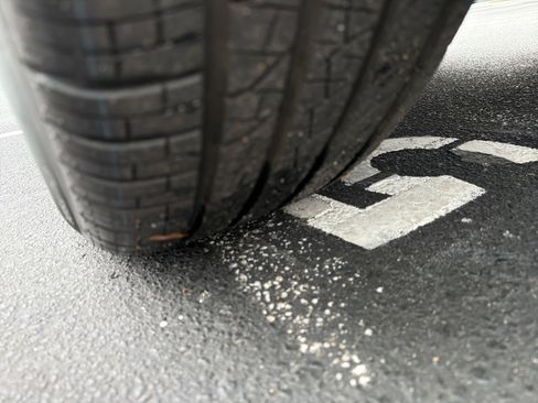 Certified 2025 Volvo XC60 B5 Plus image 12